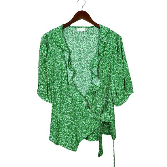 Q2 Green & White Micro Floral Print Ruffle V-neck Dainty Wrap Boutique Blouse - Picture 3 of 11